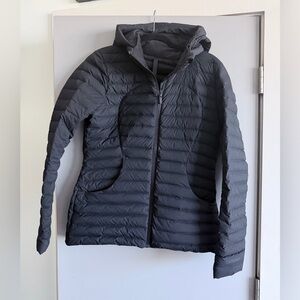 Lululemon Pack it Down Black Puffer Jacket, Sz 10